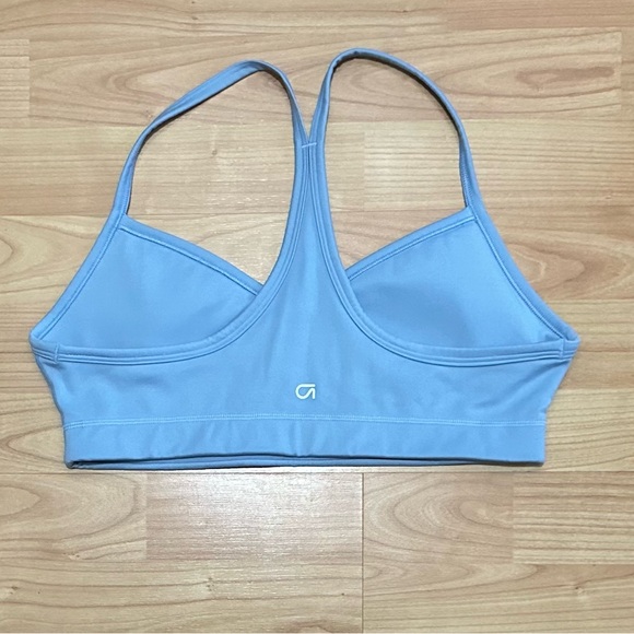 Like New GapFit Light Blue Sports Bra - size medium - Picture 2 of 5